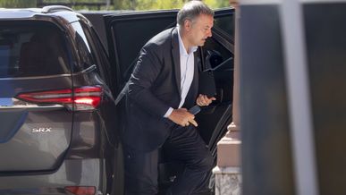 REVELAN QUE LA ESCRIBANA VINCULADA A ADORNI VISITÓ SIETE VECES LA CASA ROSADA